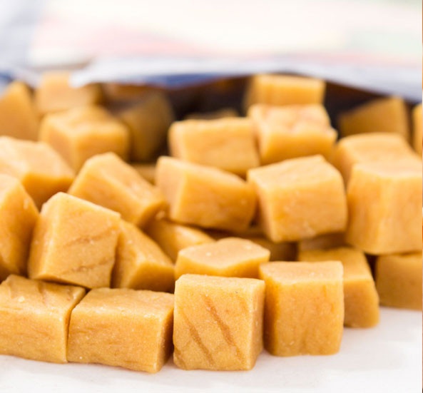 如何選擇寵物食品設(shè)備模具？